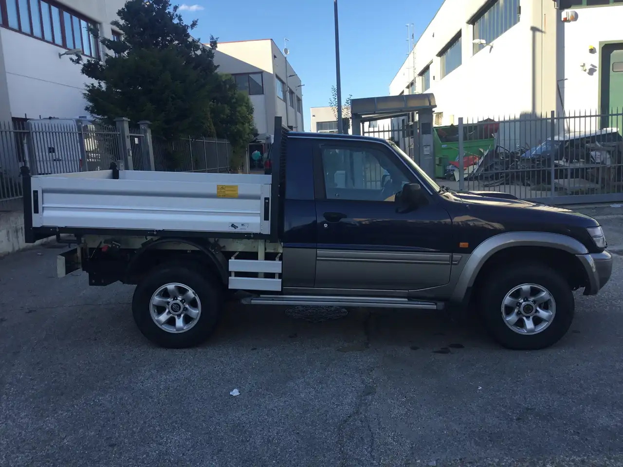 Nissan Patrol Gr pik up cassone ribaltabile, foto 9