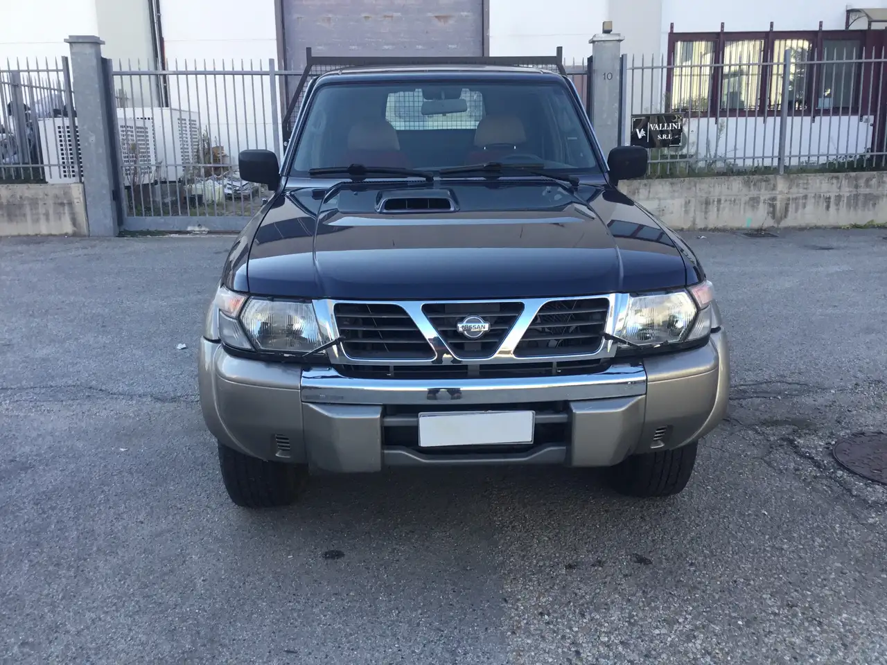 Nissan Patrol Gr pik up cassone ribaltabile, foto 7