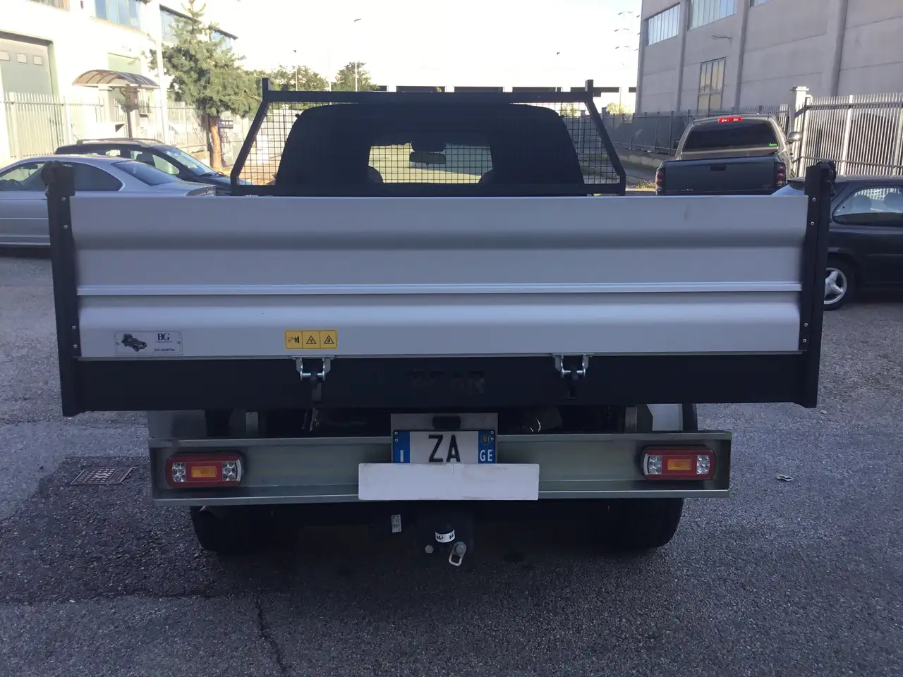 Nissan Patrol Gr pik up cassone ribaltabile, foto 10