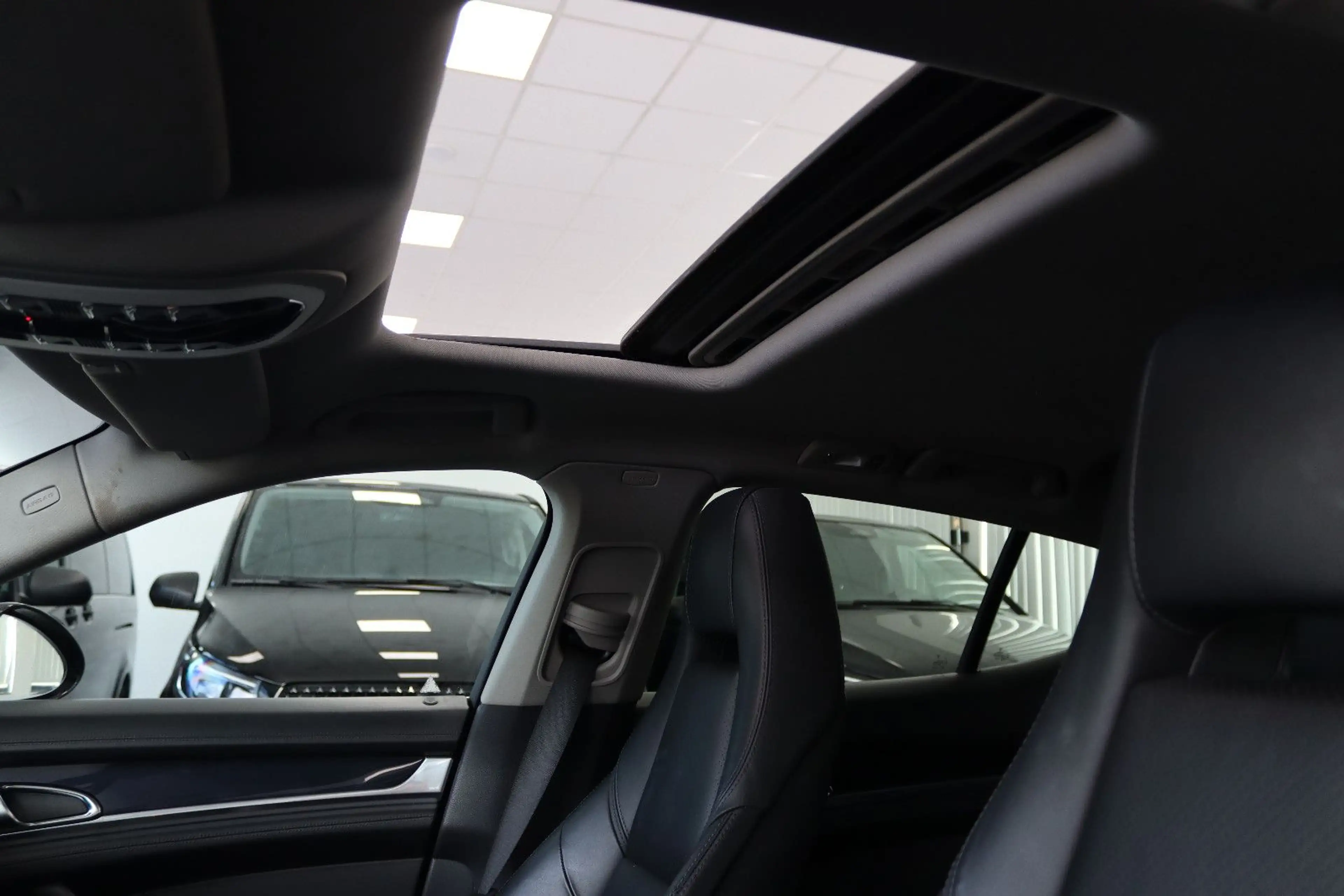 Porsche Panamera S * LEDER / NAVI / SCHIEBEDACH * — photo 13
