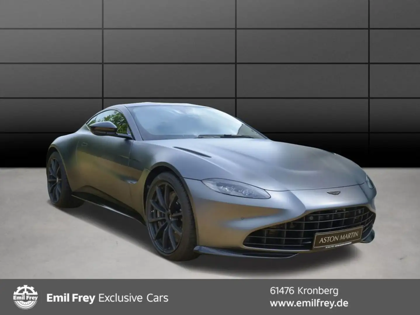 Aston Martin V8 Сірий - 1