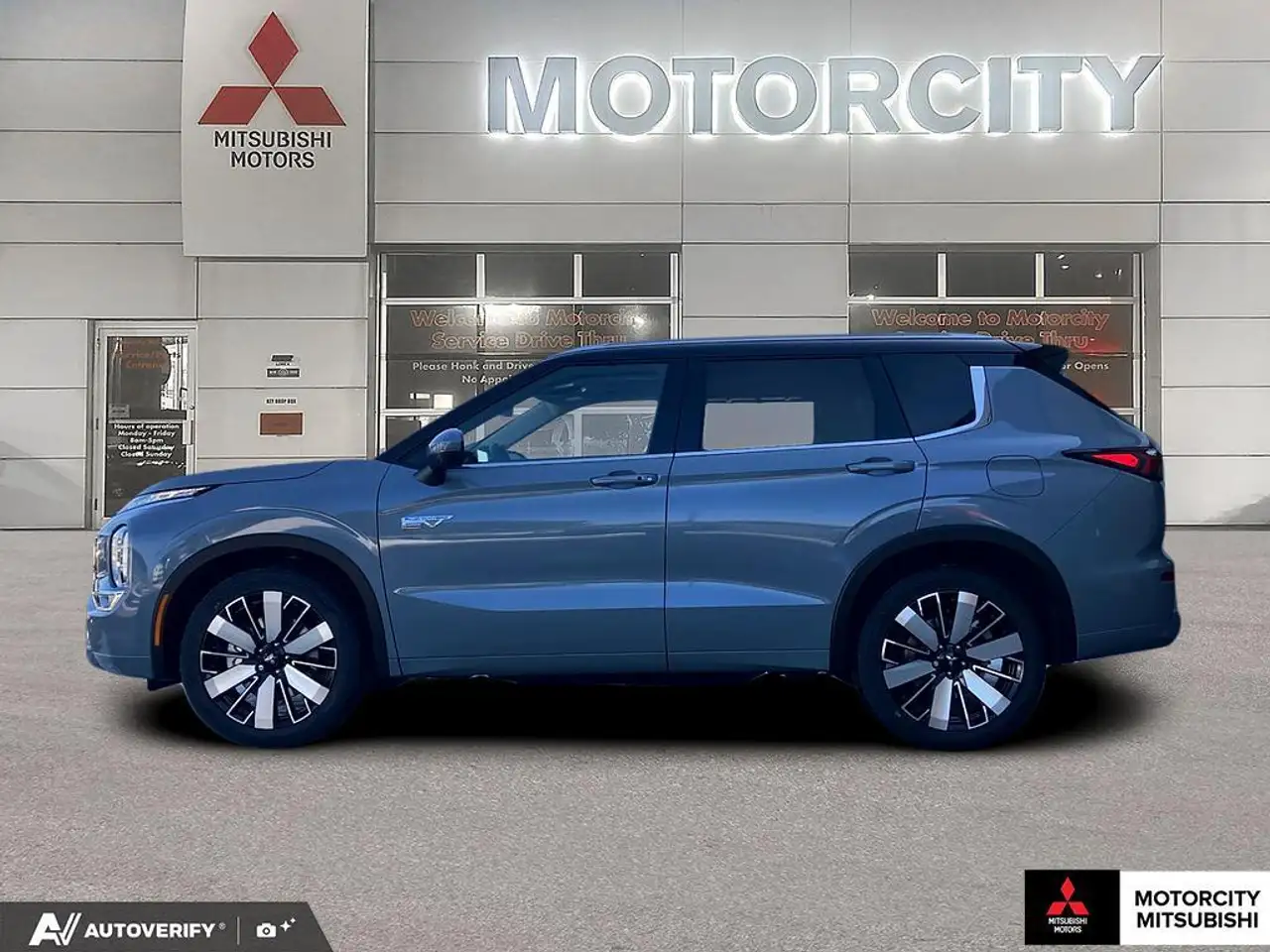 Mitsubishi Outlander снимка Mitsubishi Outlander