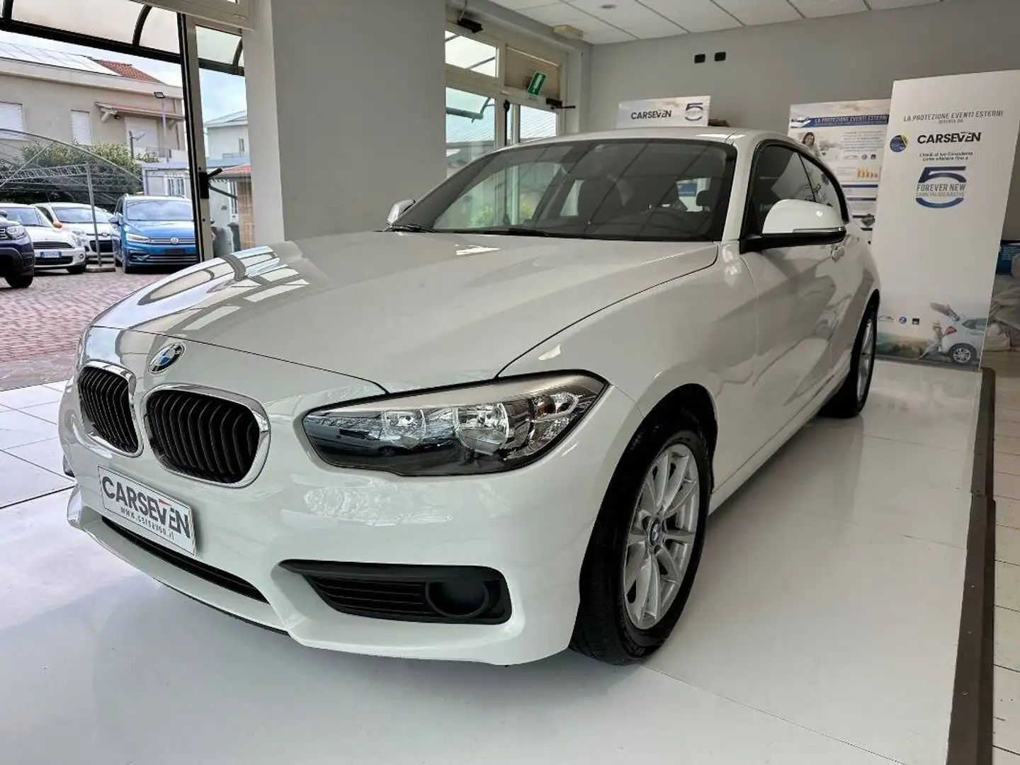 BMW 114 114d 3p Blanc - 1