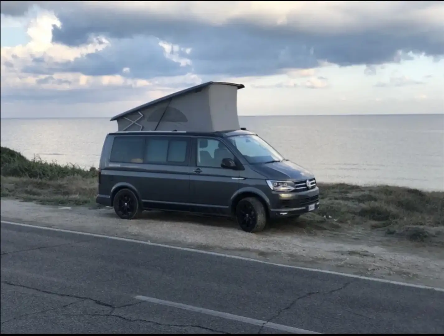 Volkswagen T6 California Transporter 4MOTION DSG Lang - 1