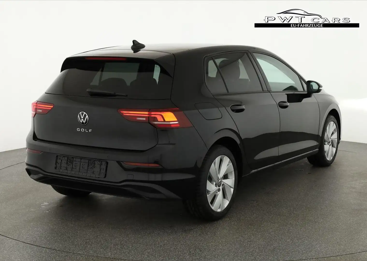 Volkswagen Golf VIII 1.5 TSI Life, Kamera, Ready2, Winterpaket,... Schwarz - 2
