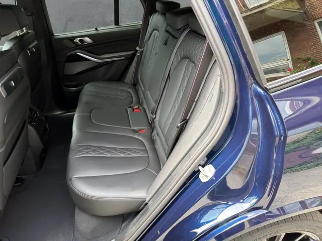 BMW X5 view 13