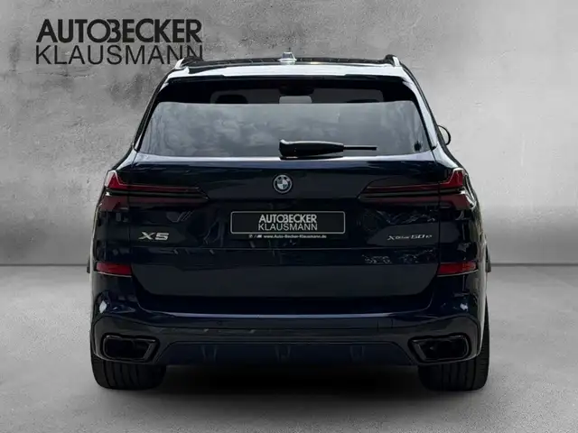 BMW X5 view 6
