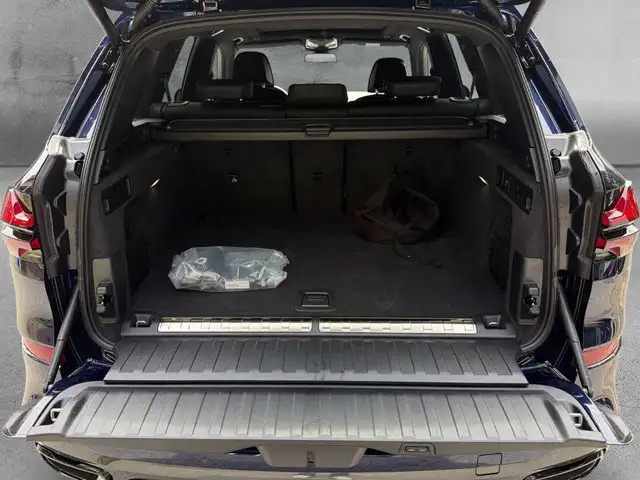 BMW X5 view 15