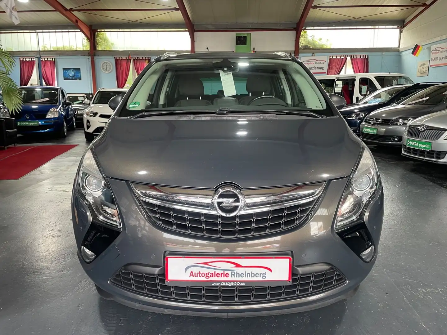 Opel Zafira Tourer 2.0*KLIMA*SHZ*PDC*EURO5*TÜV NEU Grau - 2