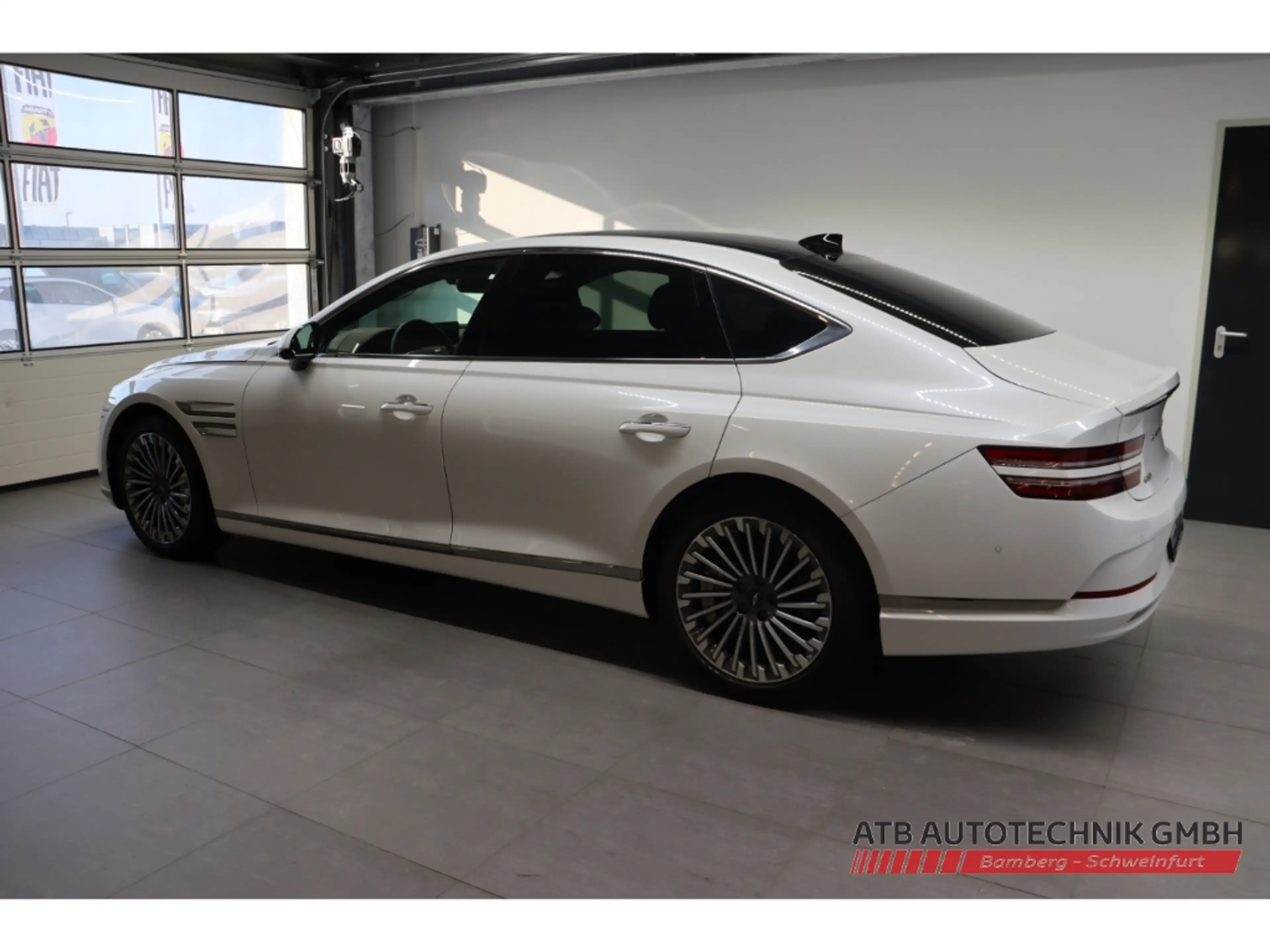 Genesis G80 Electrified 4WD Luxury 87,2kWh 98,1% SOH Solardach — photo 8