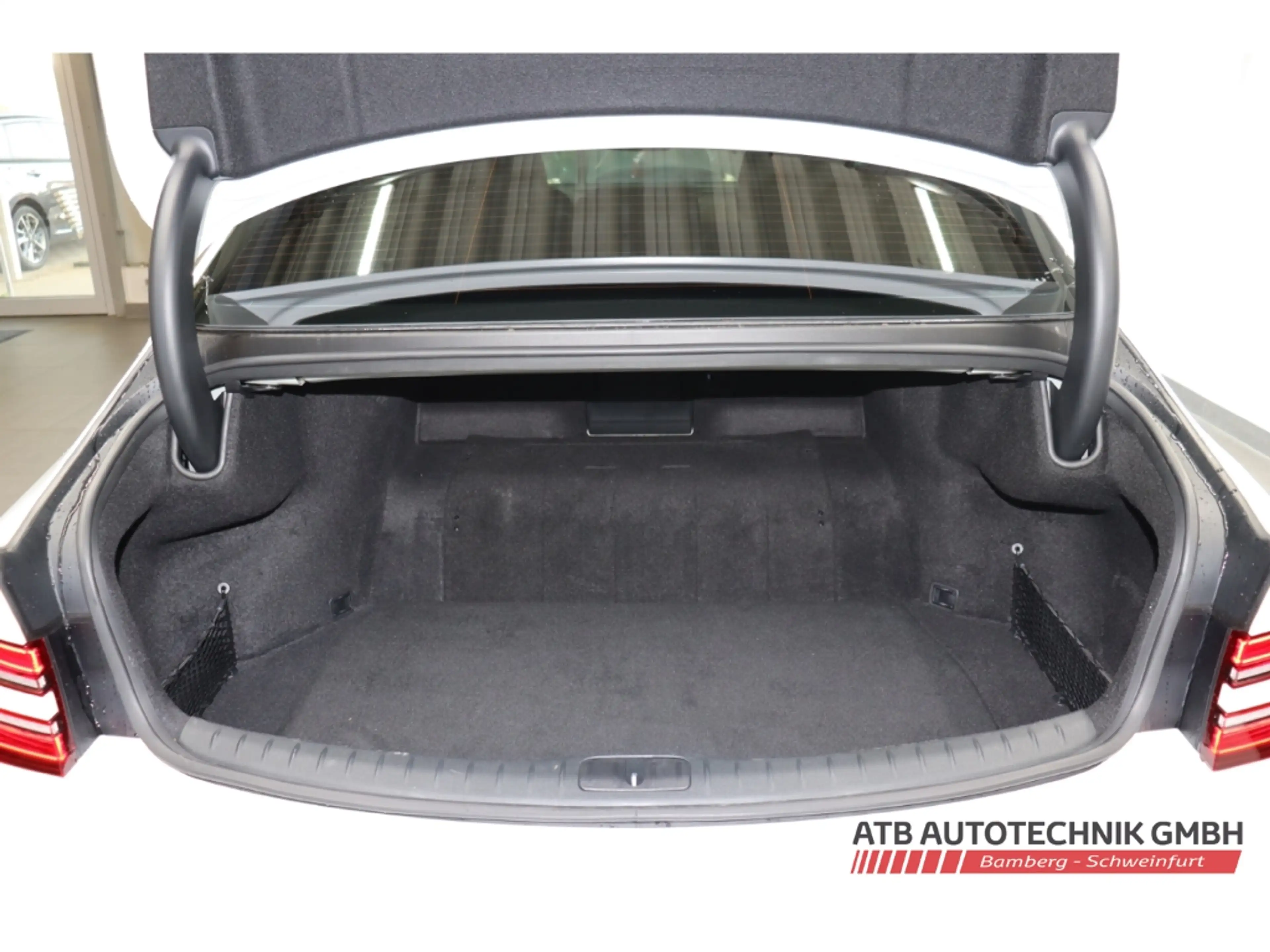 Genesis G80 Electrified 4WD Luxury 87,2kWh 98,1% SOH Solardach — photo 15