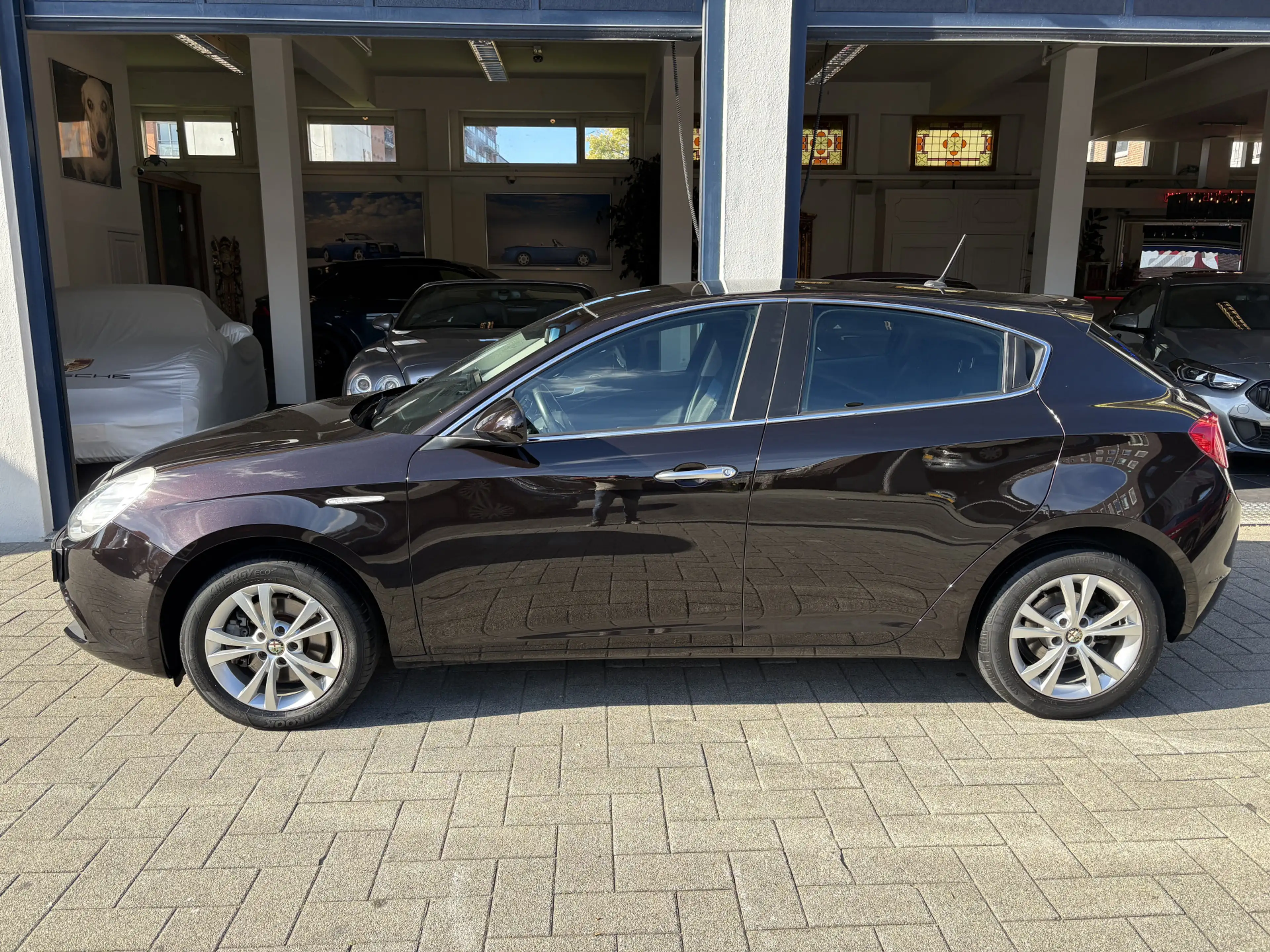 Alfa Romeo Giulietta 1.4 T Distinctive AUTOMAAT/CLIMA/CRUISE/NW APK — photo 2