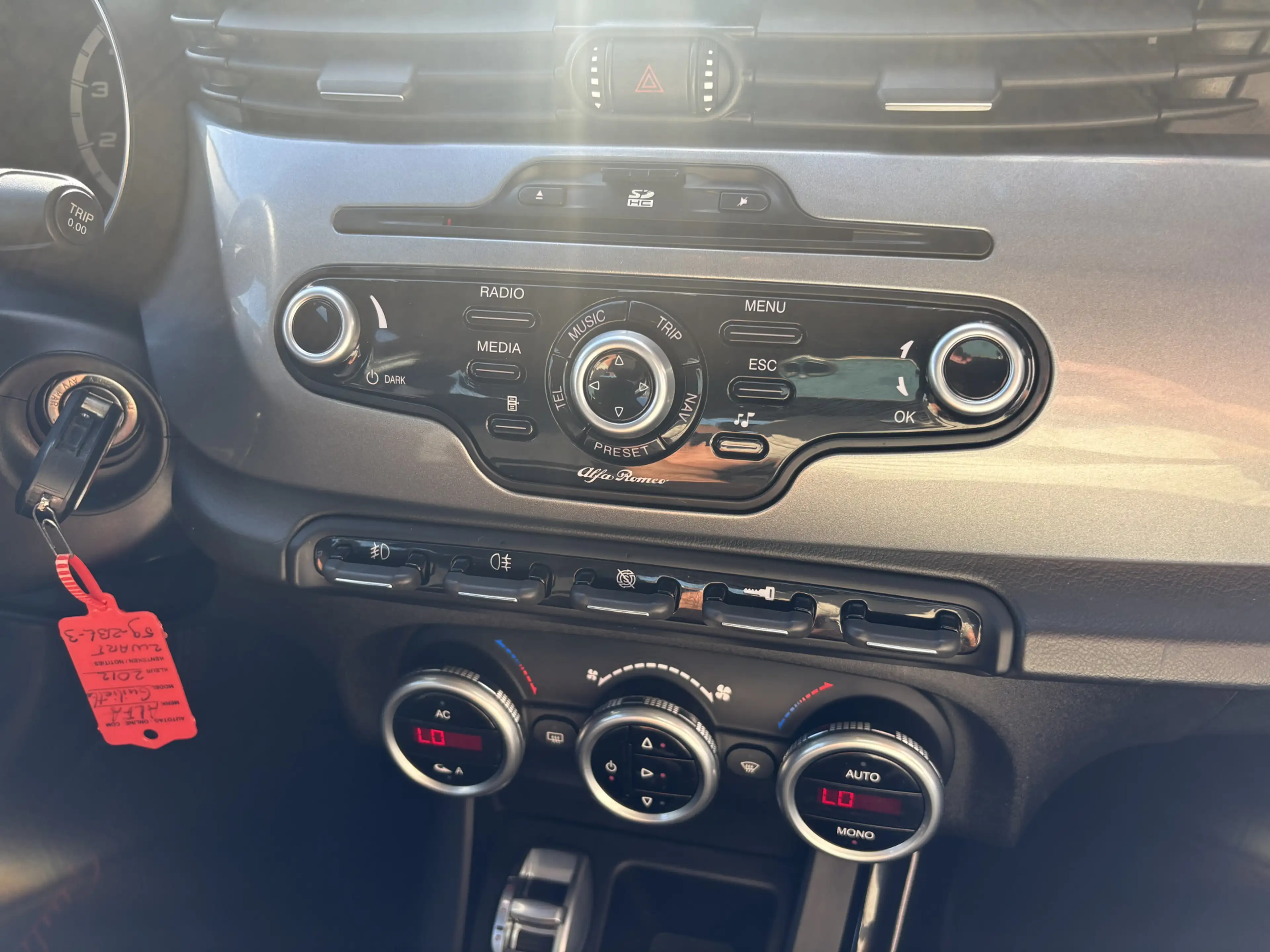 Alfa Romeo Giulietta 1.4 T Distinctive AUTOMAAT/CLIMA/CRUISE/NW APK — photo 14