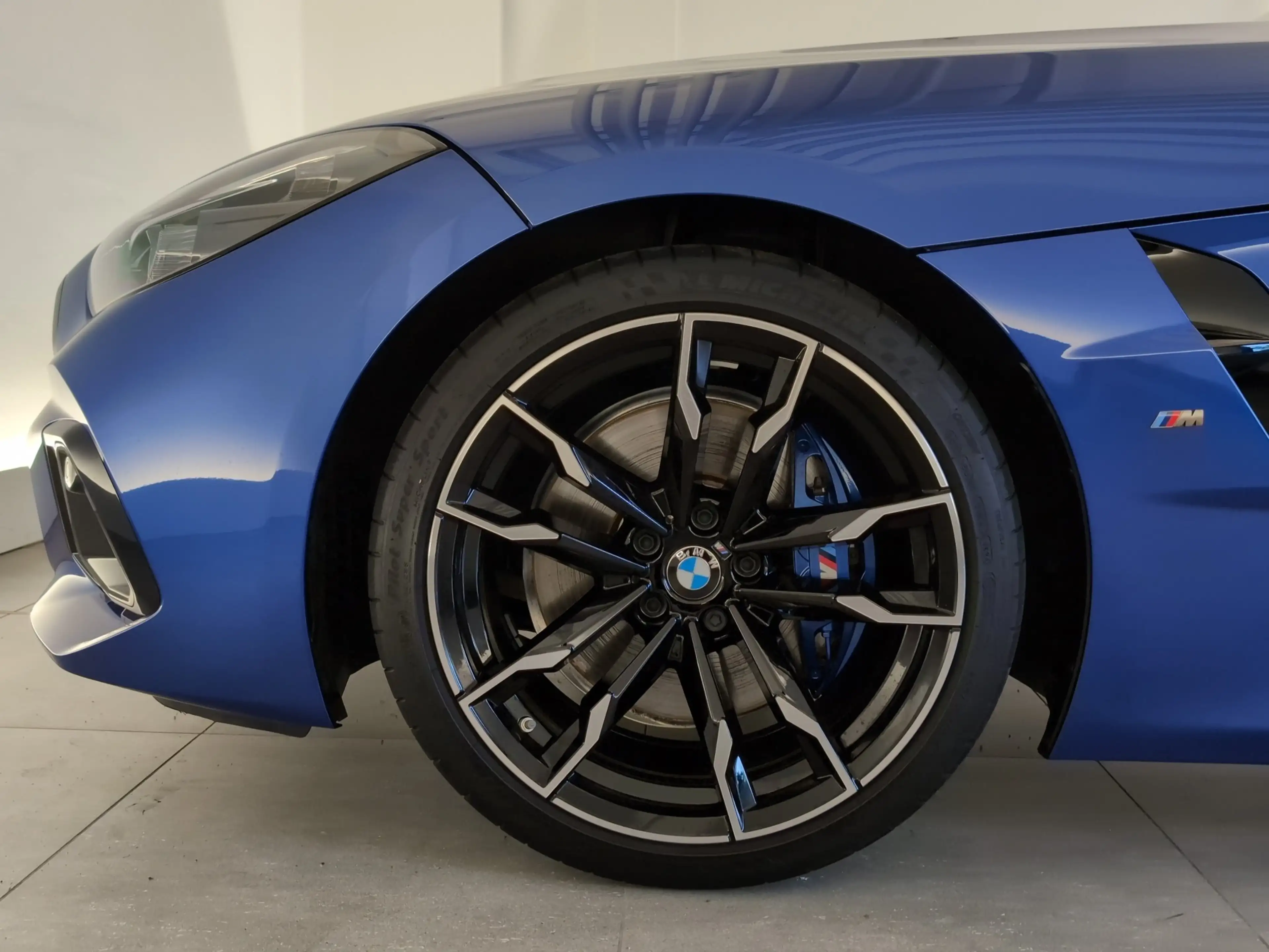 BMW Z4 M 40i — photo 10