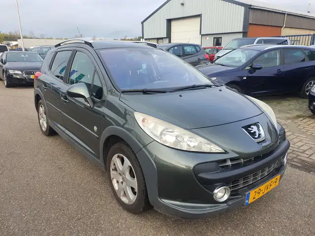 Peugeot 207 SW view 2