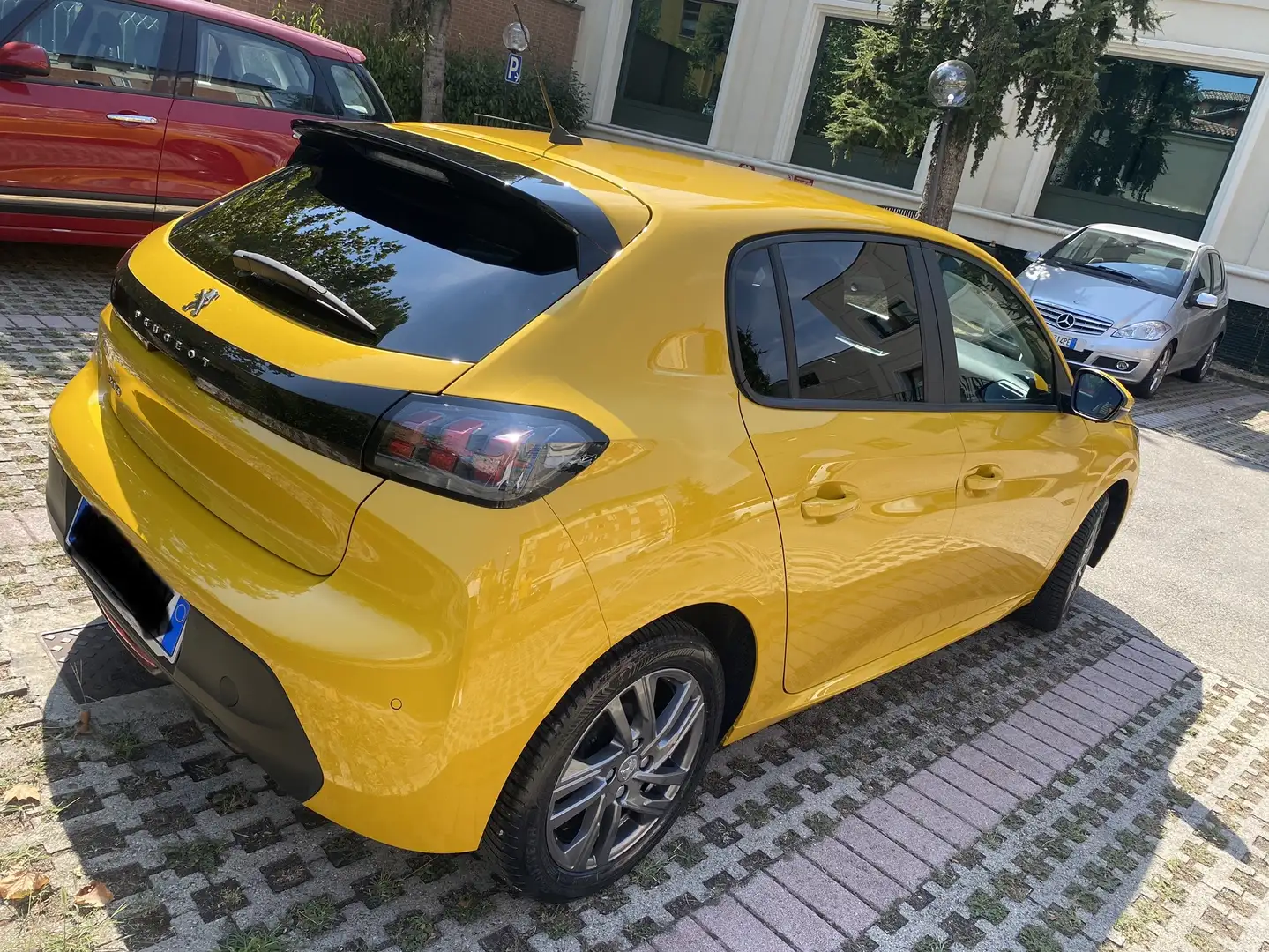 Peugeot 208 1.2 puretech Like s&s 75cv - 2