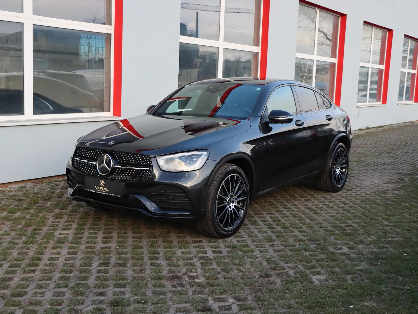 Mercedes-Benz GLC 200 AMG-Line 4Matic | 360° Kamera | ACC | Keylessgo Schwarz - 2