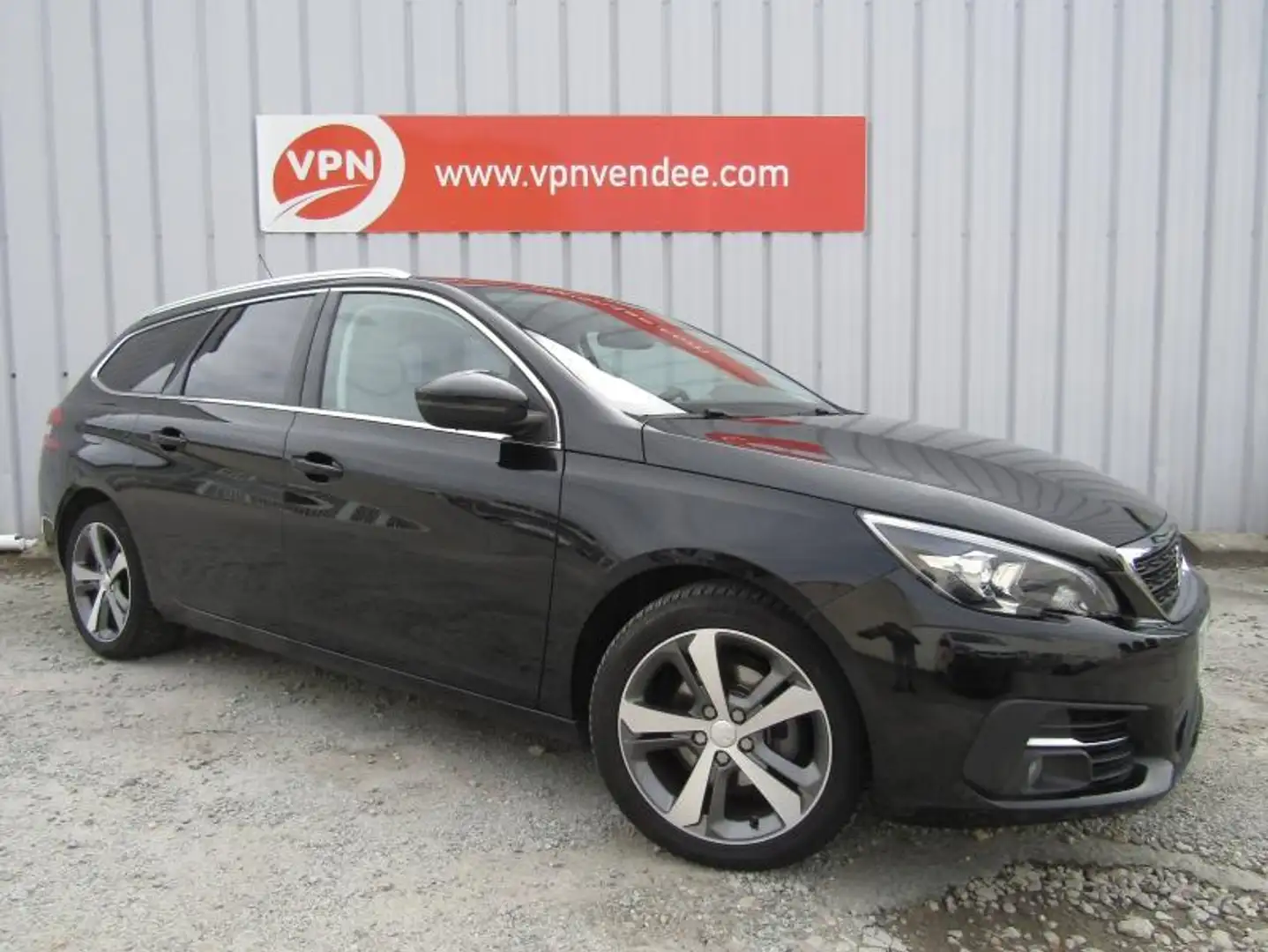 Peugeot 308 1.5 BlueHDi 100ch E6.c S\u0026S Active Business Schwarz - 1