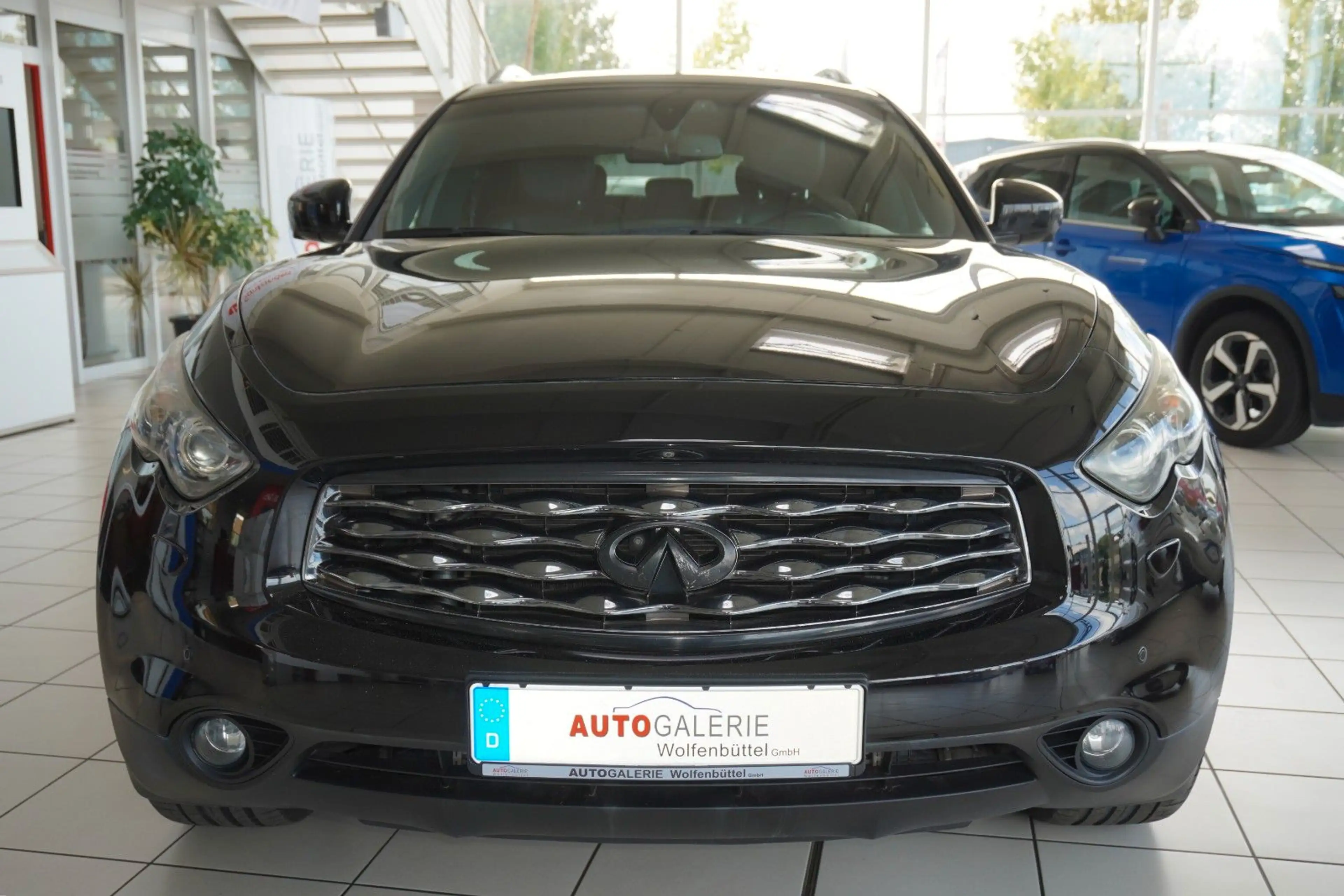 Infiniti FX FX30d GT Pano Kamera Leder BOSE — photo 3