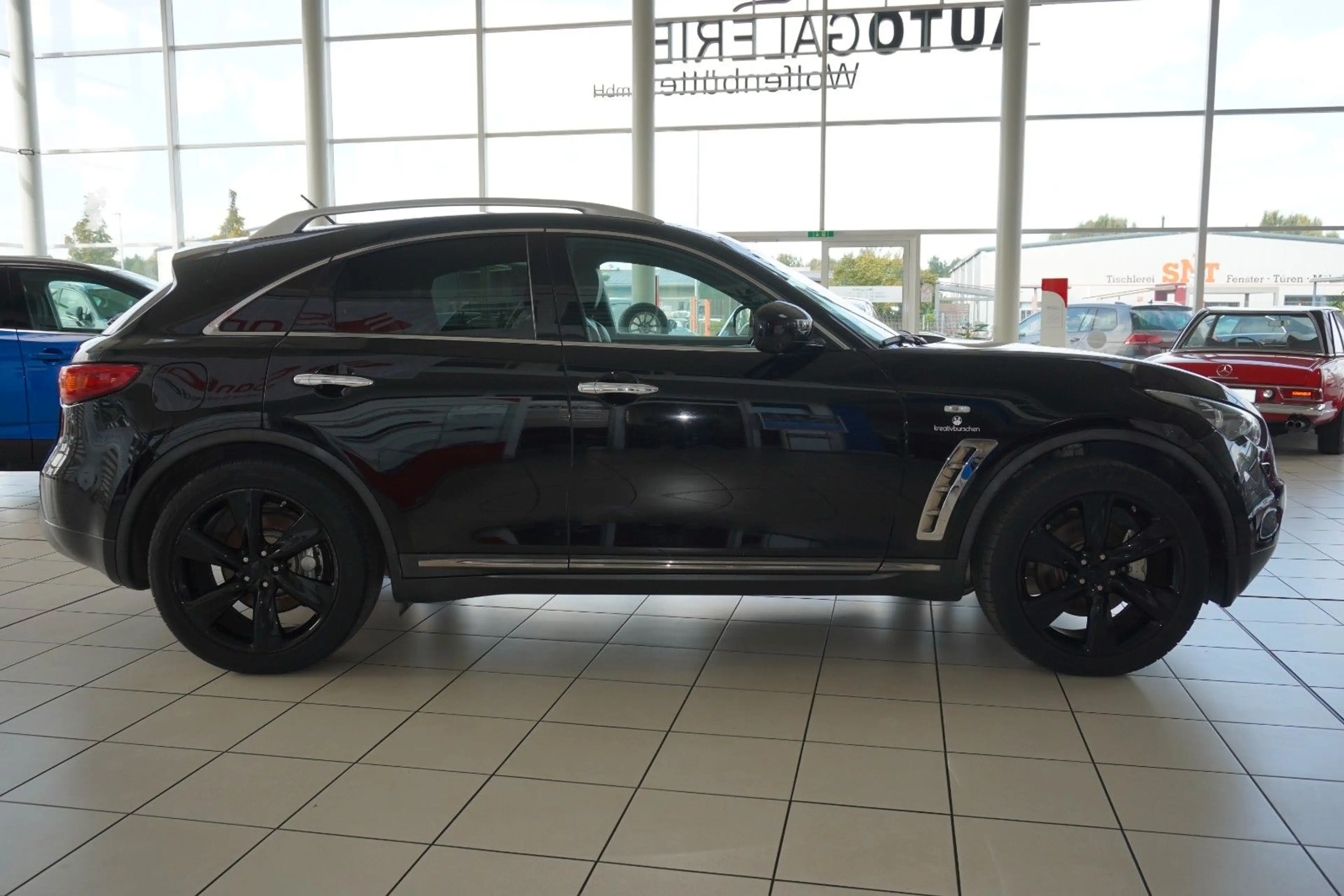 Infiniti FX FX30d GT Pano Kamera Leder BOSE — photo 5