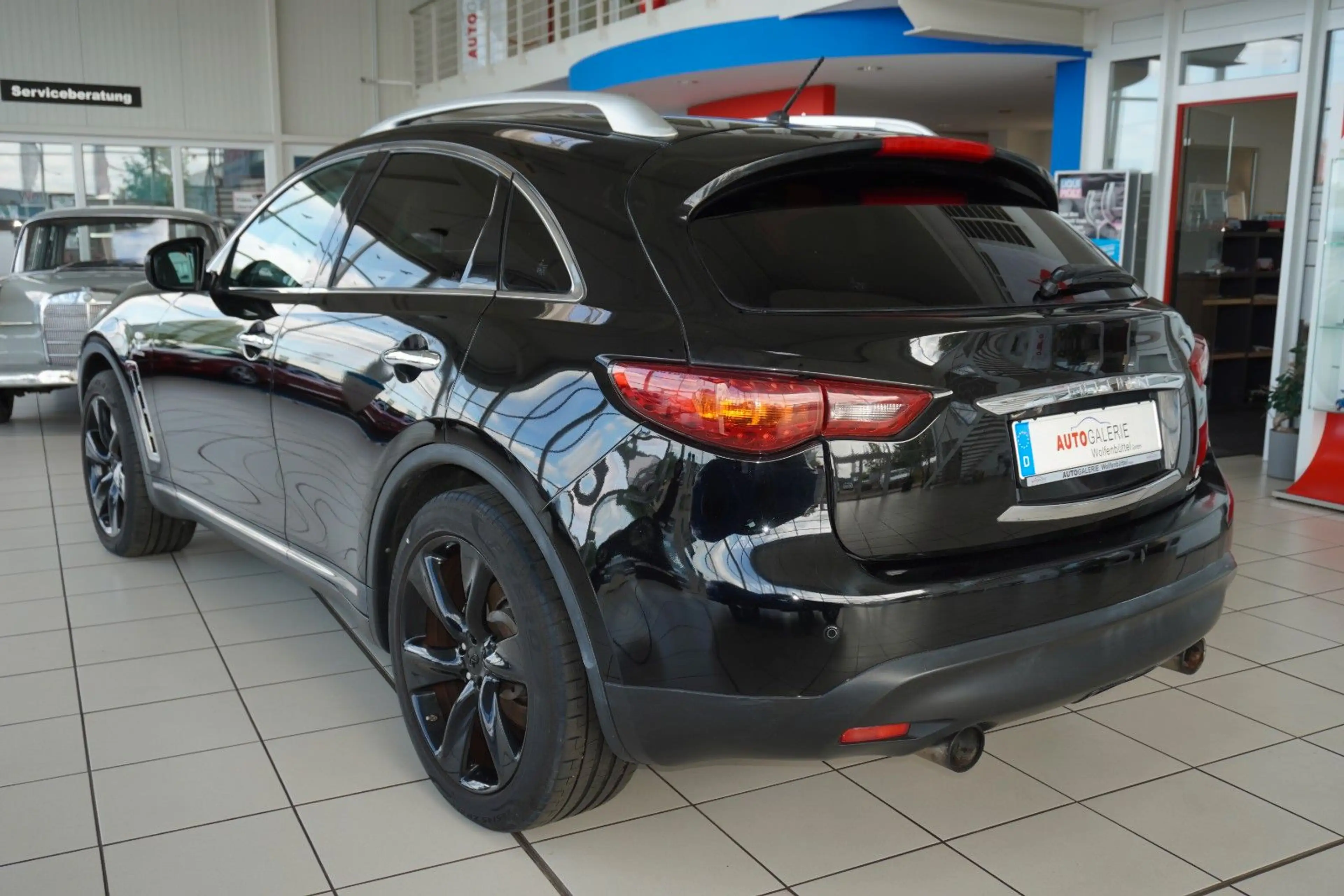 Infiniti FX FX30d GT Pano Kamera Leder BOSE — photo 8