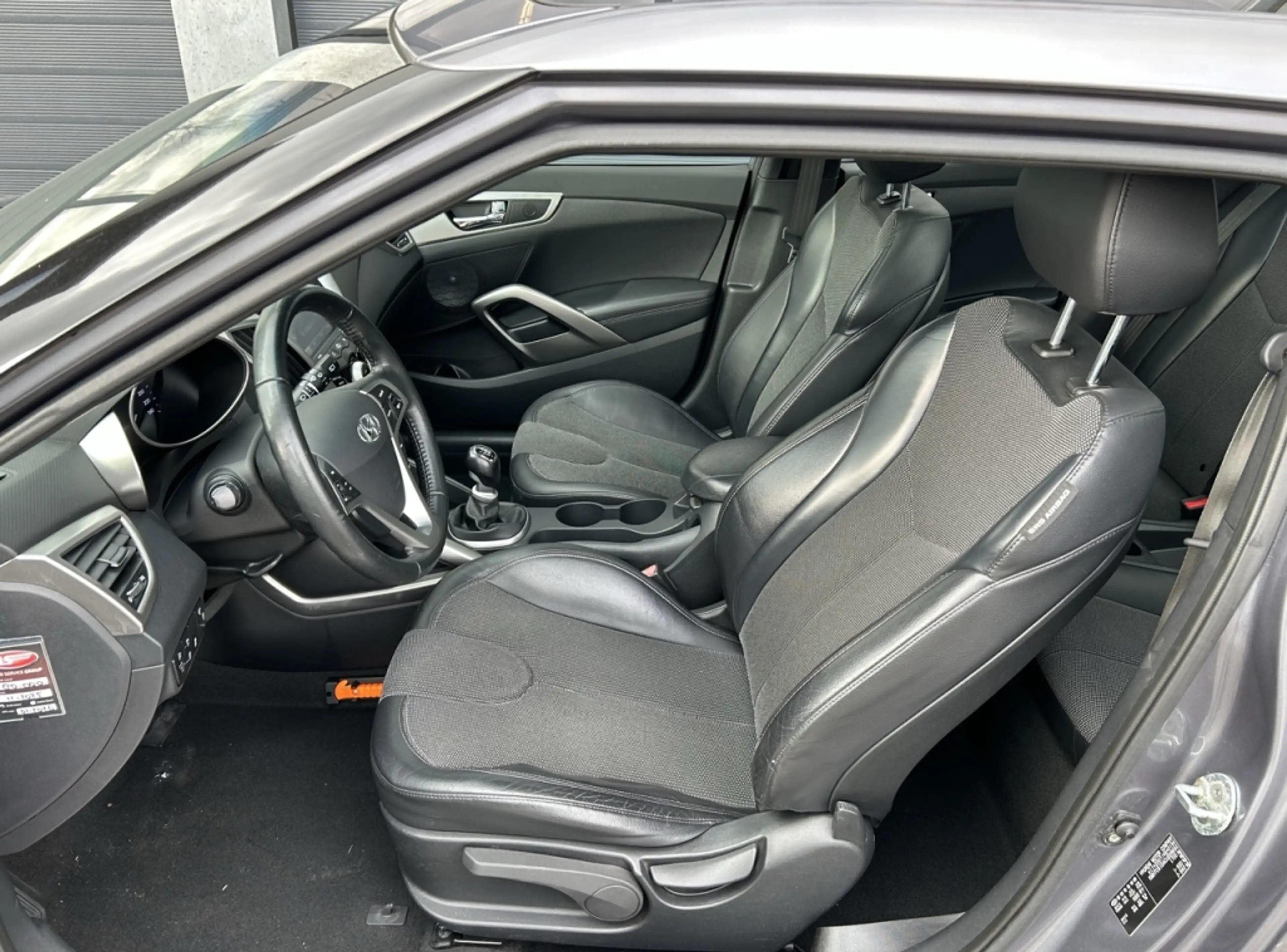 Hyundai VELOSTER 1.6 GDI 140pk i-Vision — photo 6
