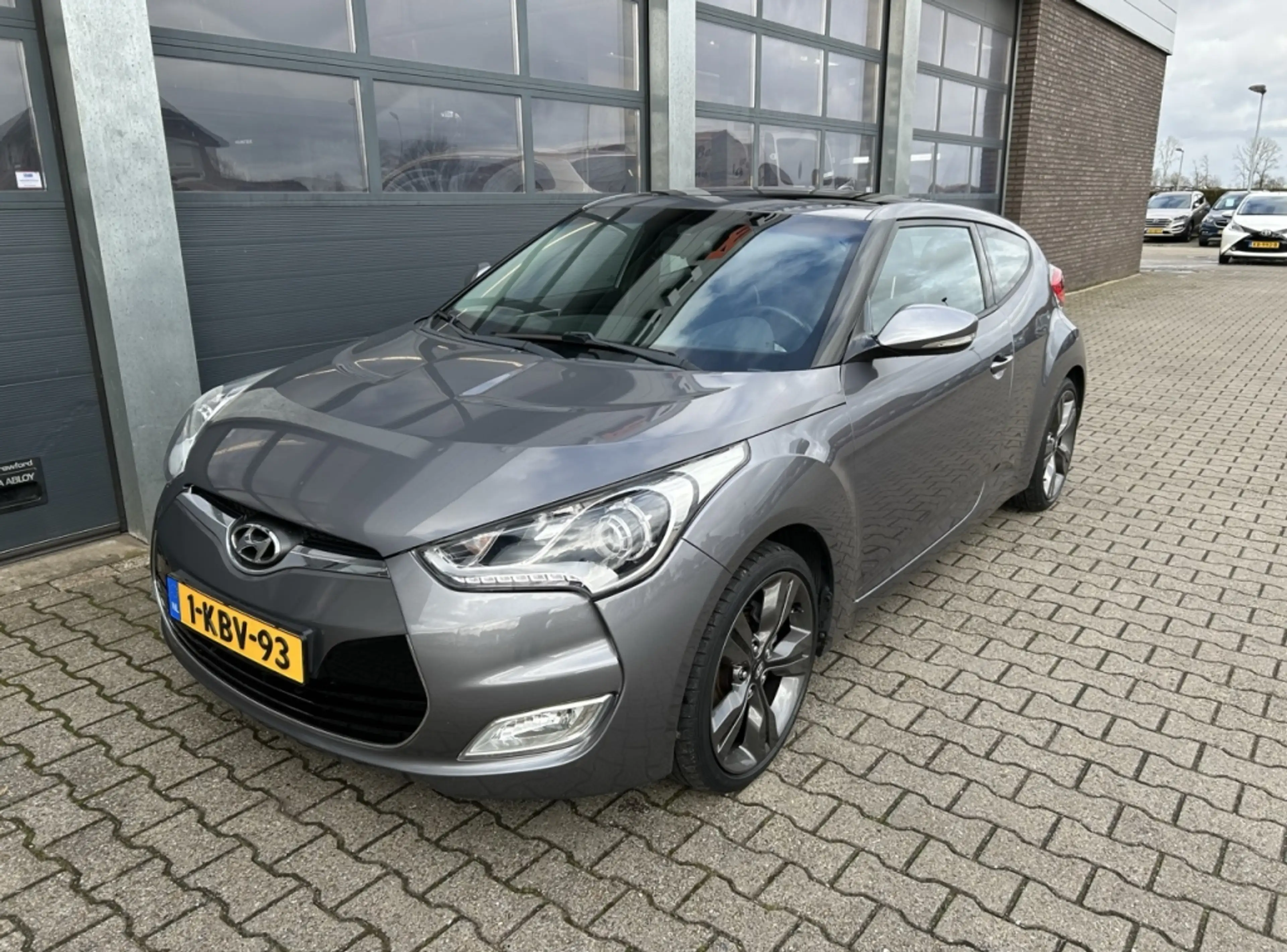 Hyundai VELOSTER 1.6 GDI 140pk i-Vision — photo 12