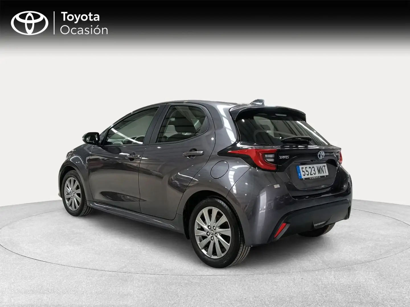 Toyota Yaris 1.5 120H Active Tech Gris - 2