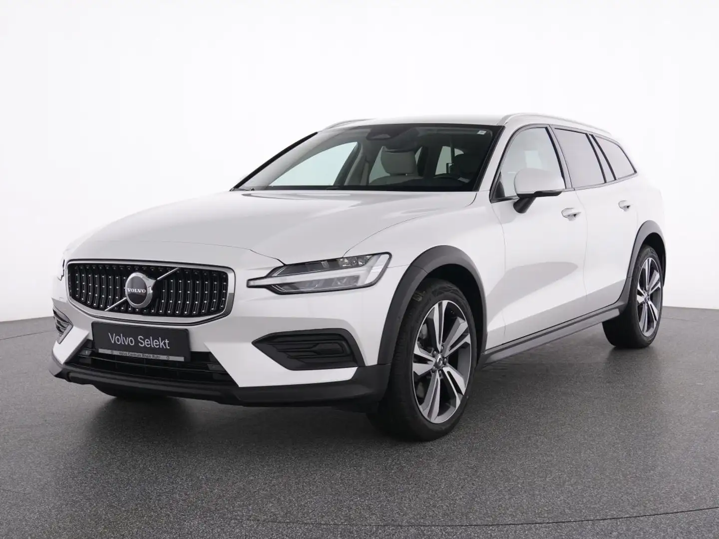 Volvo V60 Cross Country B4  AWD Plus+AHK+WINTERPAK Weiß - 2
