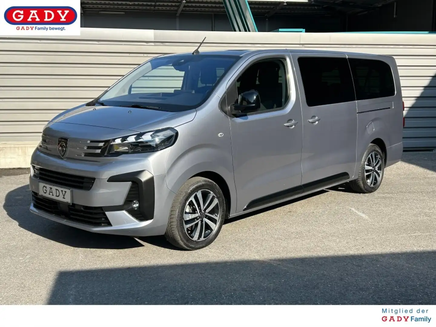 Peugeot Traveller Business BlueHDi 180 Lang EAT8 Grau - 1