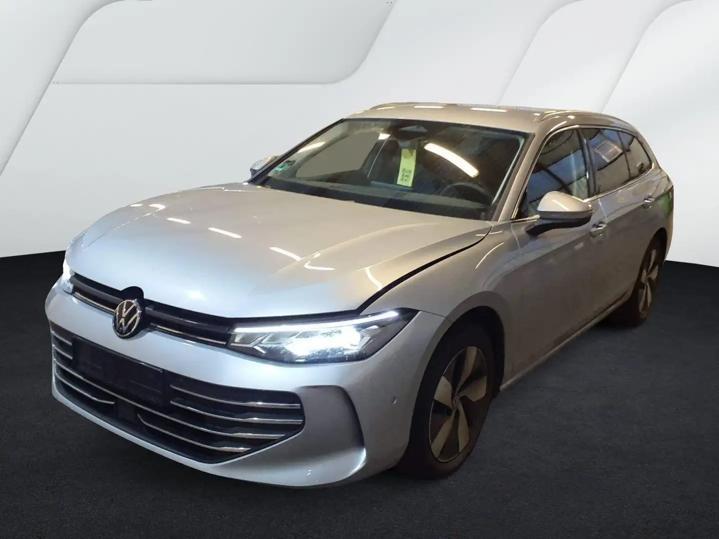 Volkswagen Passat Business 1,5 eTSI OPF 110 kW DSG Silber - 2