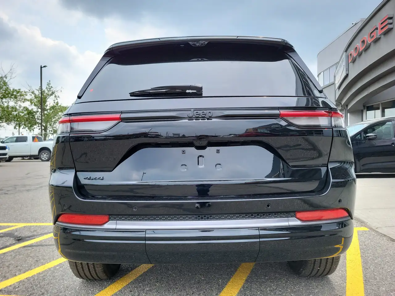 Jeep Grand Cherokee photo Jeep Grand Cherokee