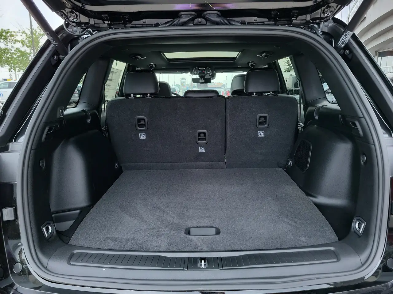 Jeep Grand Cherokee photo Jeep Grand Cherokee
