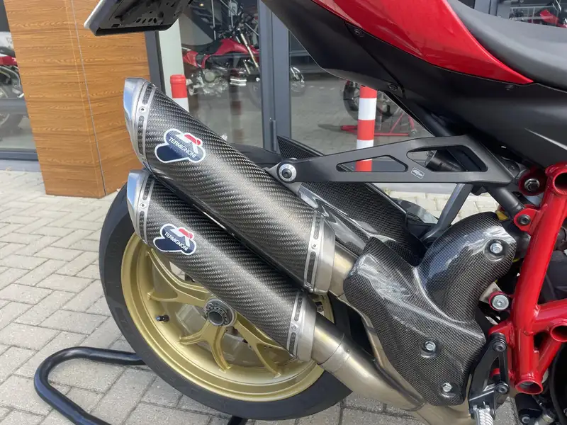 Ducati Streetfighter - foto 8