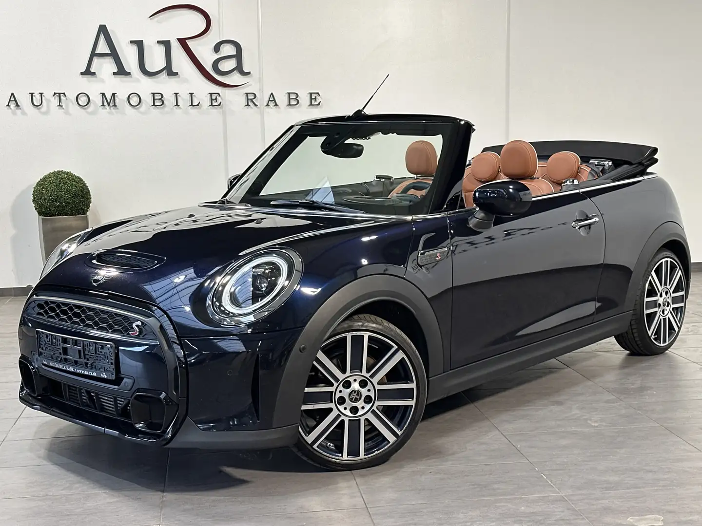 MINI Cooper S Cabrio Aut. NAV+LED+DIGDISPLAY+KAM+18ZO Schwarz - 1