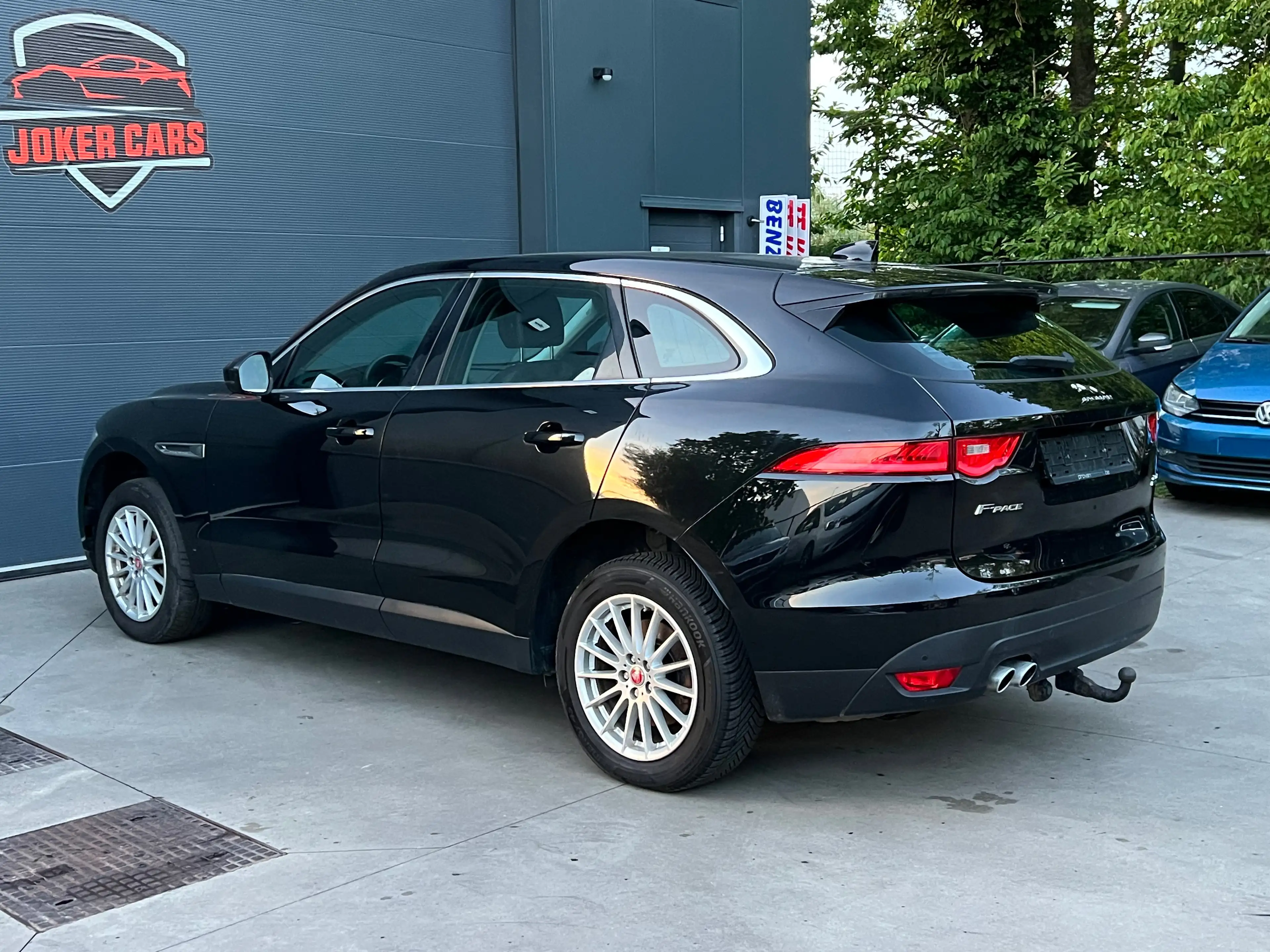 Jaguar F-Pace 2.0 D R-Sport Automatique EUR6B — photo 3