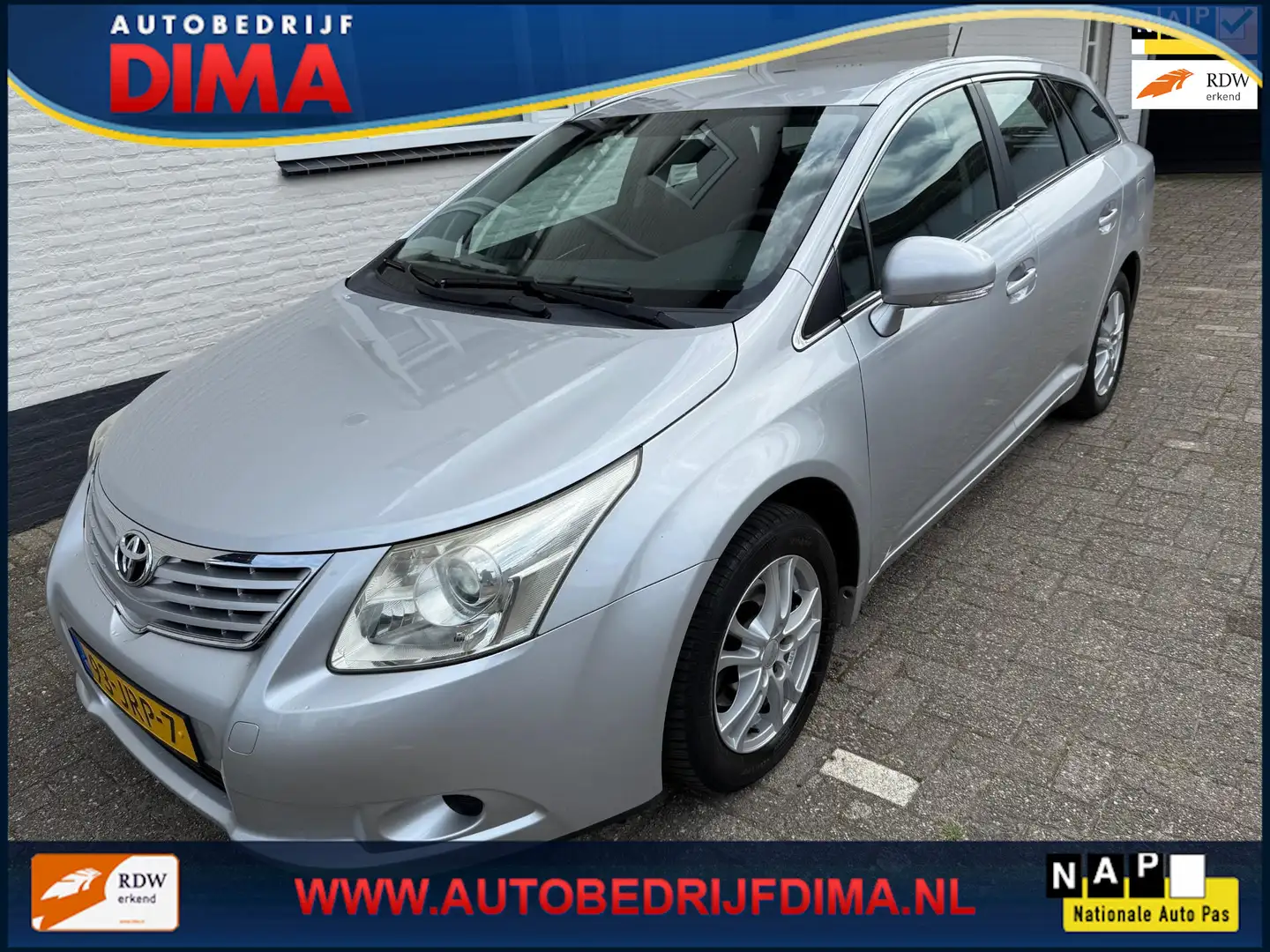 Toyota Avensis Wagon 1.6 VVTi Comfort/ Navi/ Airco/ Trekhaak Grijs - 1