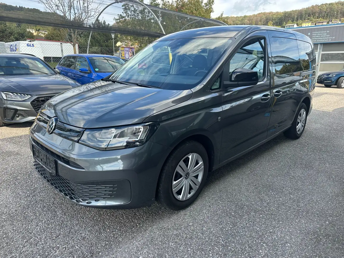 Volkswagen Caddy Maxi 2,0 TDI DSG 7-Sitzer-Carplay-Sitzhzg. Grau - 1