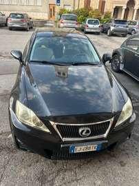IS 200d Executive line