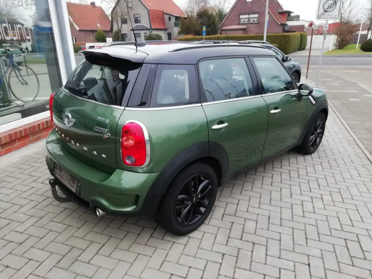 MINI Cooper SD Countryman Cooper 2.0 SD /1. Hd./Navi/ALU17/Met./Leder/AHK Verde - 2