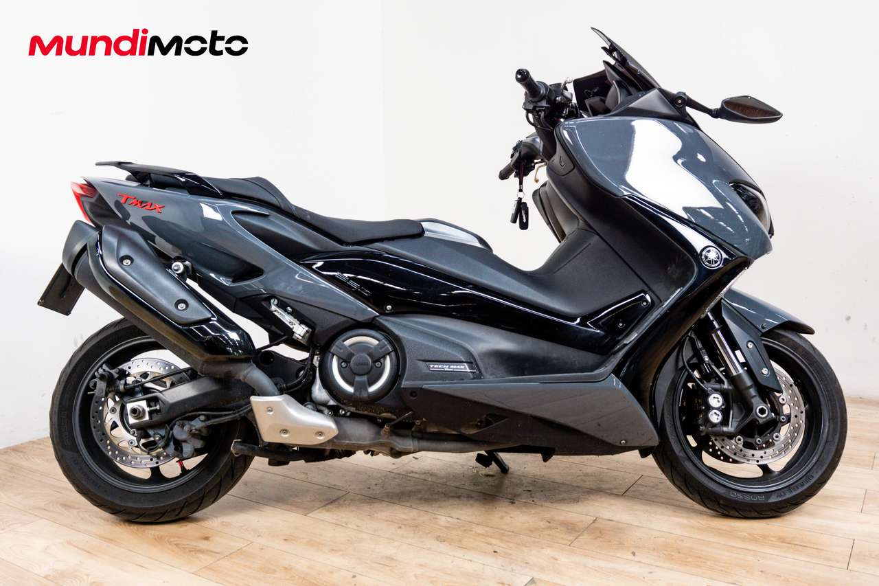 Yamaha TMAX 560
