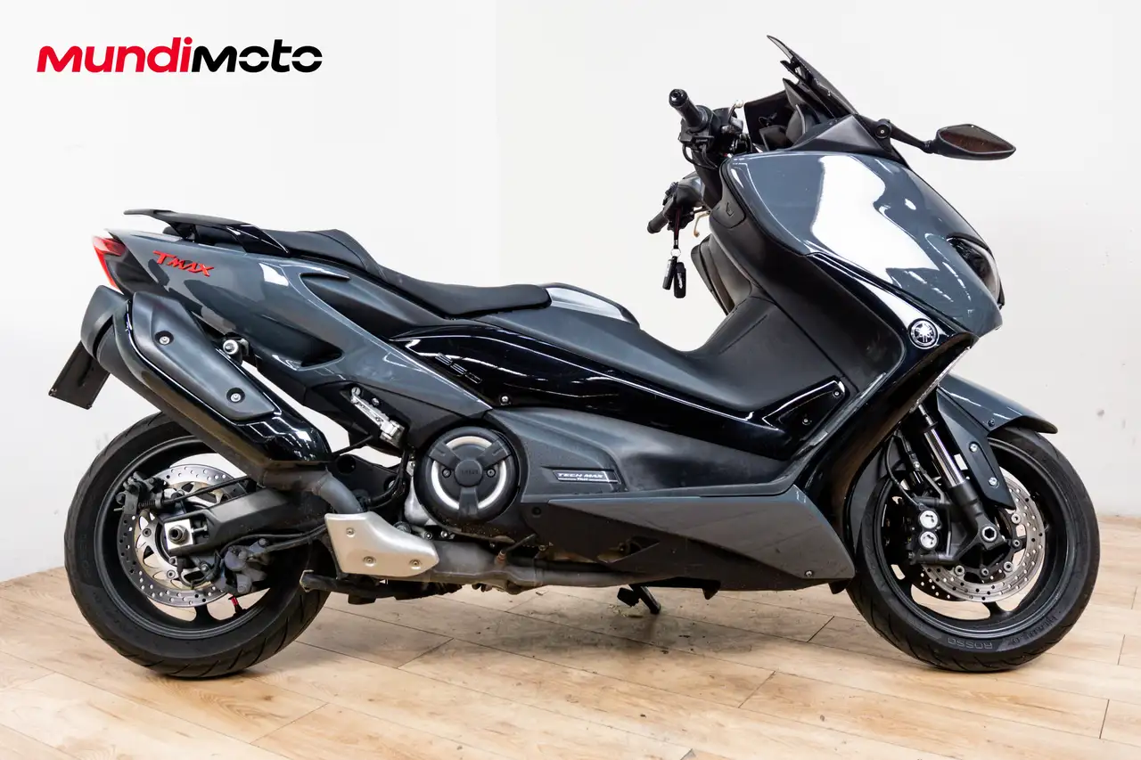 Yamaha Tmax 560