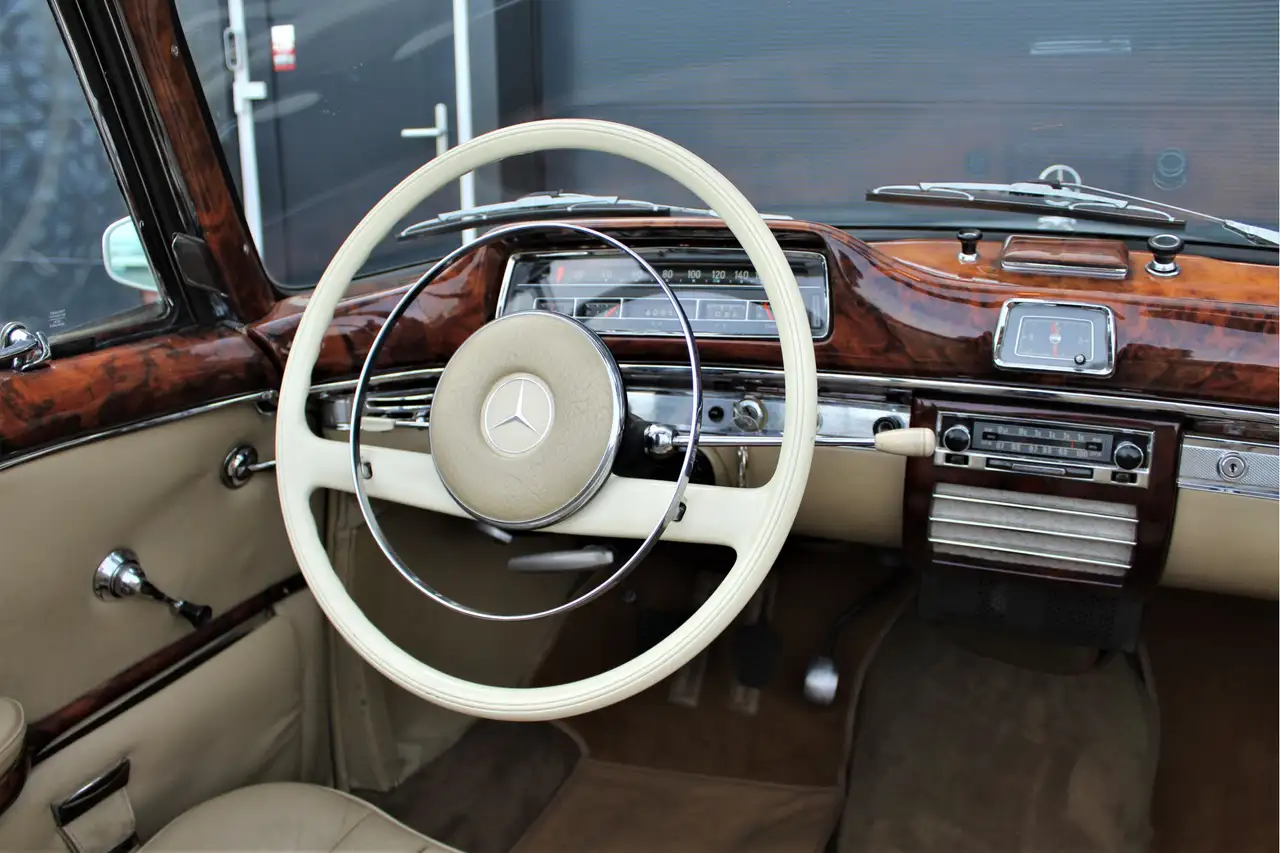 Mercedes-Benz 220 S-klasse 220SE W128 Ponton Cabriolet, foto 9
