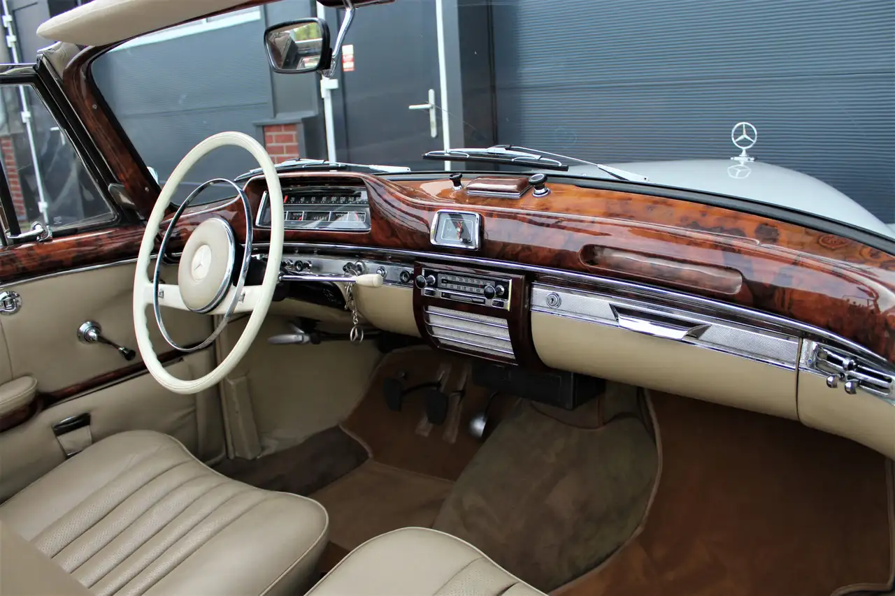 Mercedes-Benz 220 S-klasse 220SE W128 Ponton Cabriolet, foto 8