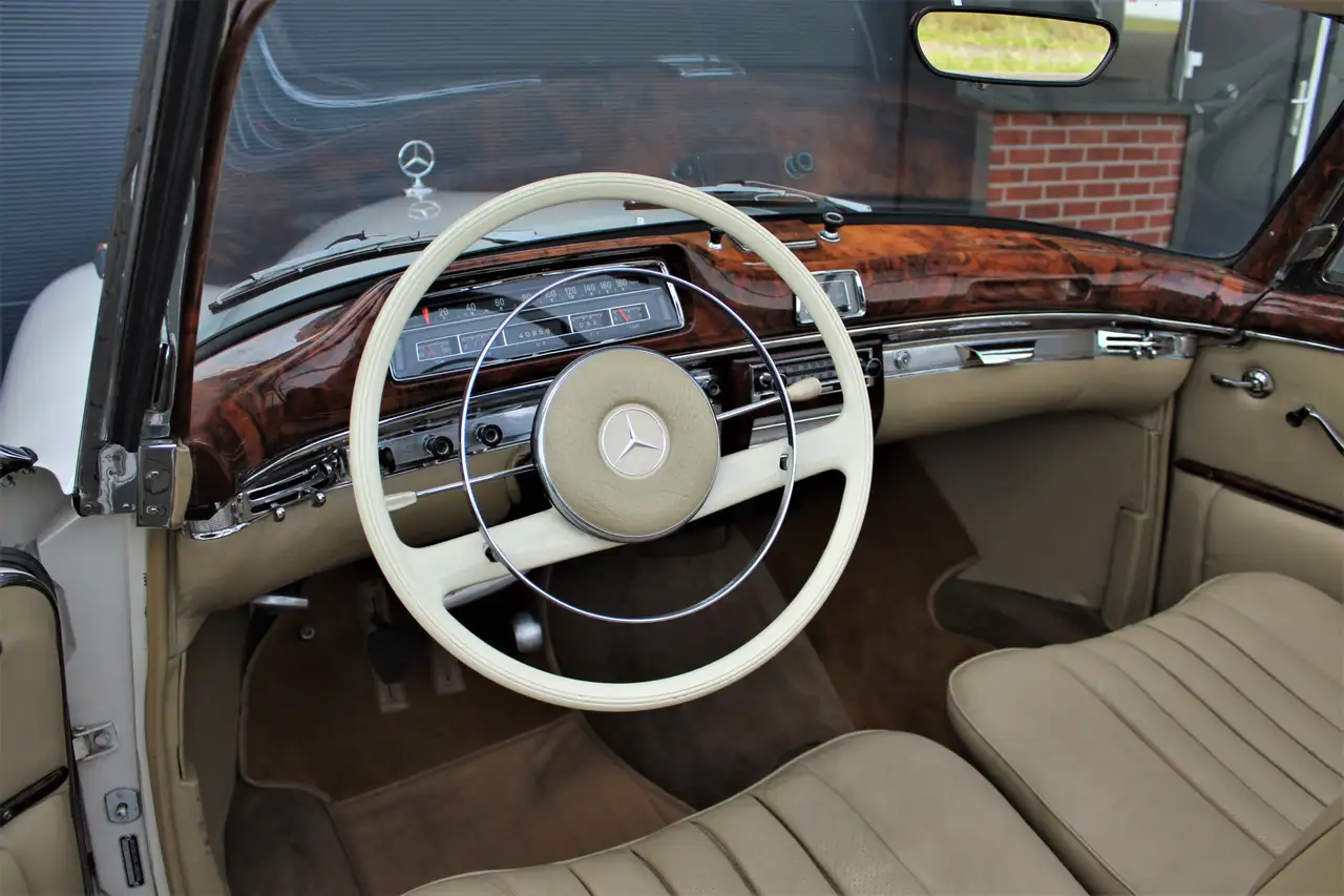 Mercedes-Benz 220 S-klasse 220SE W128 Ponton Cabriolet, foto 5