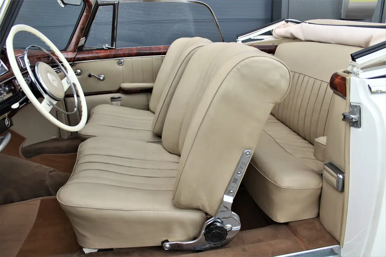 Mercedes-Benz 220 S-klasse 220SE W128 Ponton Cabriolet, foto 6
