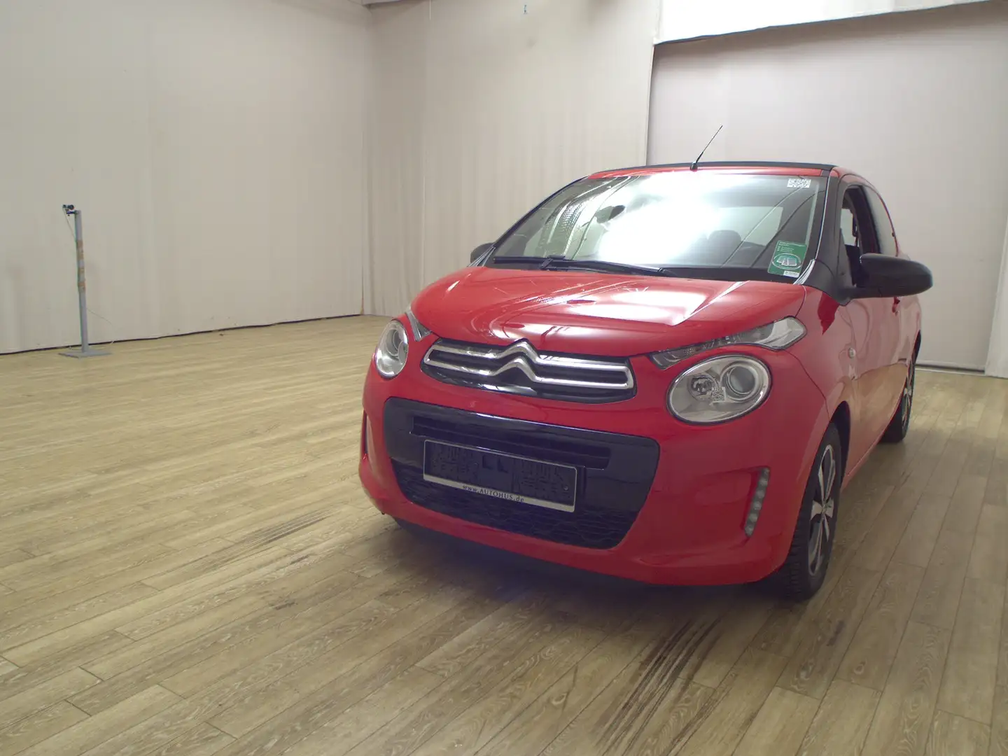 Citroen C1 1.0 VTi Aispace Shine Navi RfK Faltdach Rood - 2