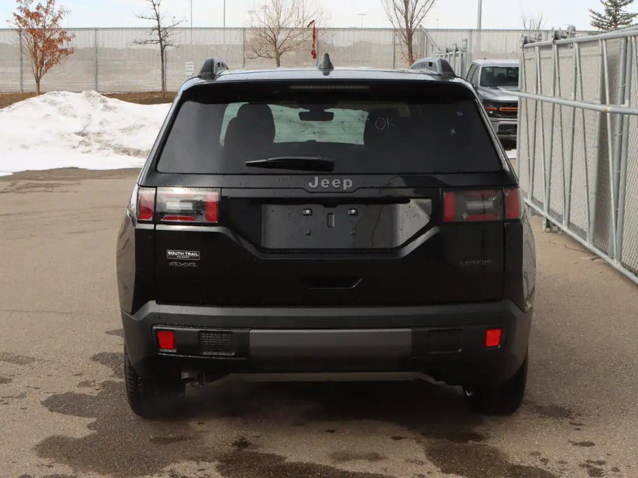 Jeep Cherokee снимка Jeep Cherokee