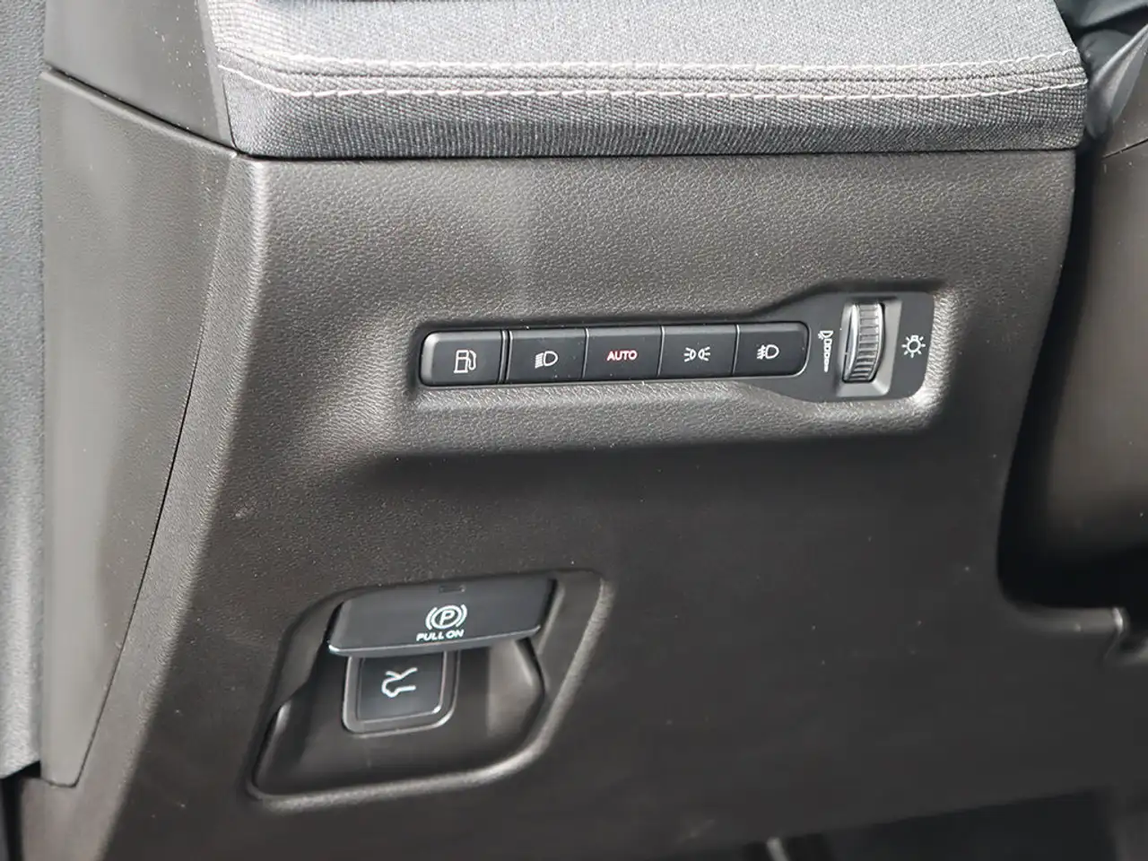 Jeep Cherokee снимка Jeep Cherokee