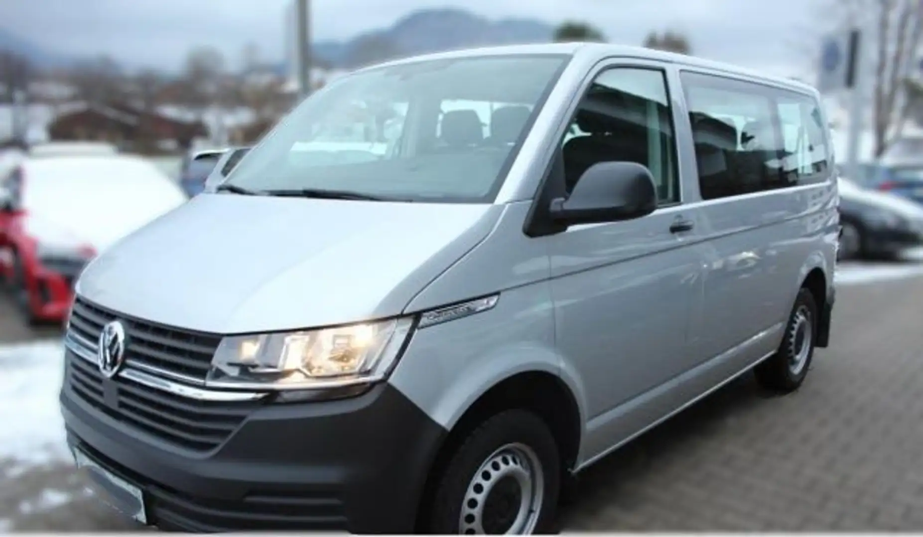 Volkswagen T6.1 Caravelle 2.0 TDI DSG Trendline Plateado - 1
